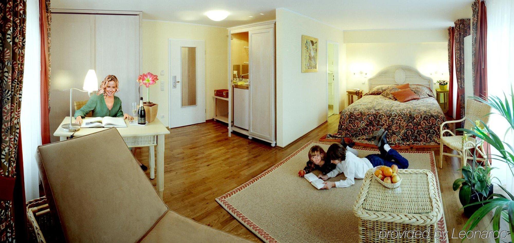 Hotel Henry Erding Habitación foto